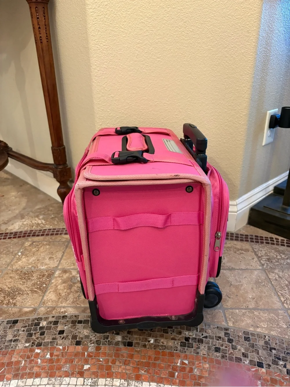Sanrio Hello Kitty Pink Rolling Suitcase/Luggage Vintage Retro 15”x18”9-1/2”